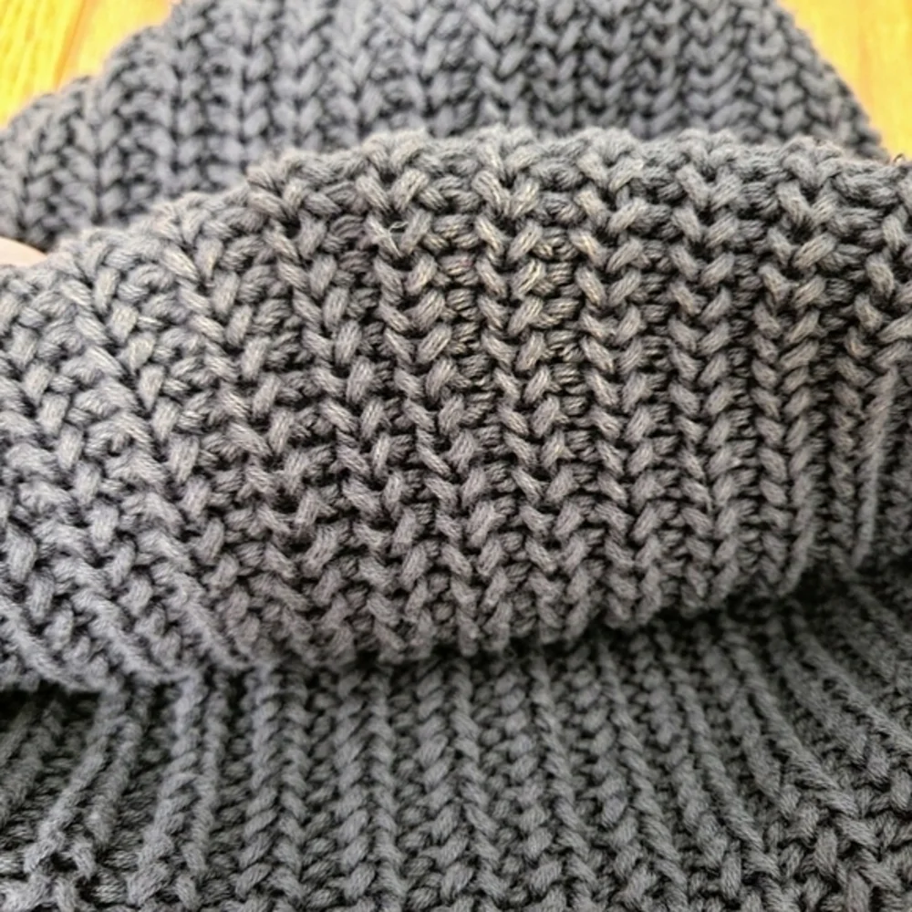 Love Your Melon‎ Dark Grey Knit Hat Beanie w/ Removable Pom Cotton Made in USA